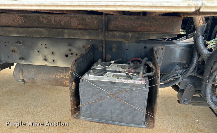 image for item EH7004 2007 Ford LCF 450 Box truck