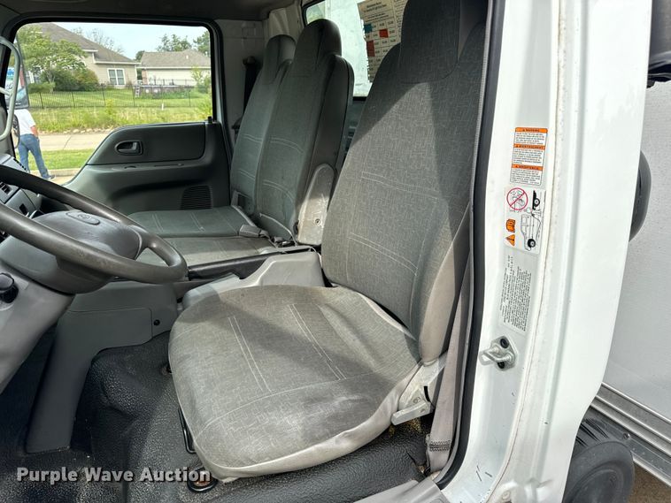 image for item EH7004 2007 Ford LCF 450 Box truck