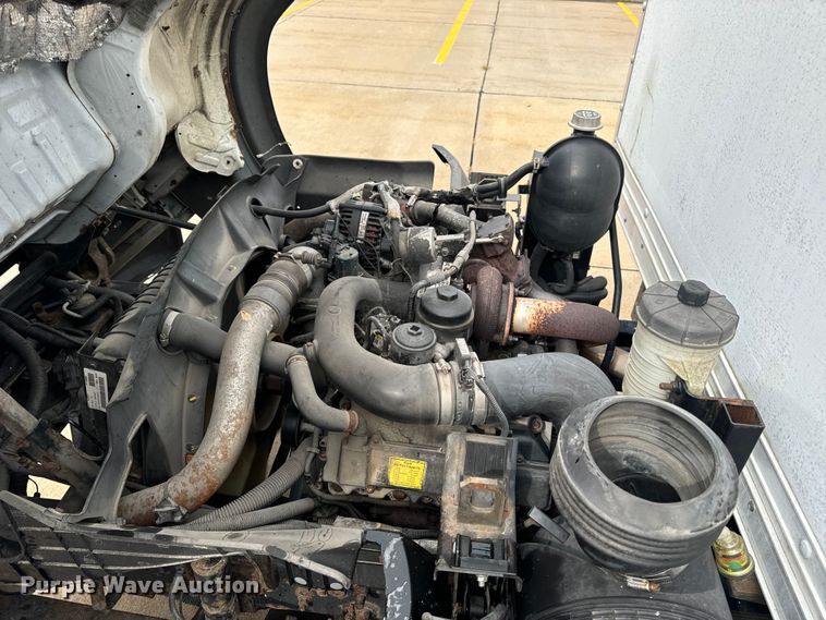 image for item EH7004 2007 Ford LCF 450 Box truck