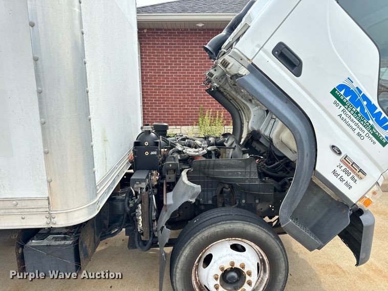 image for item EH7004 2007 Ford LCF 450 Box truck