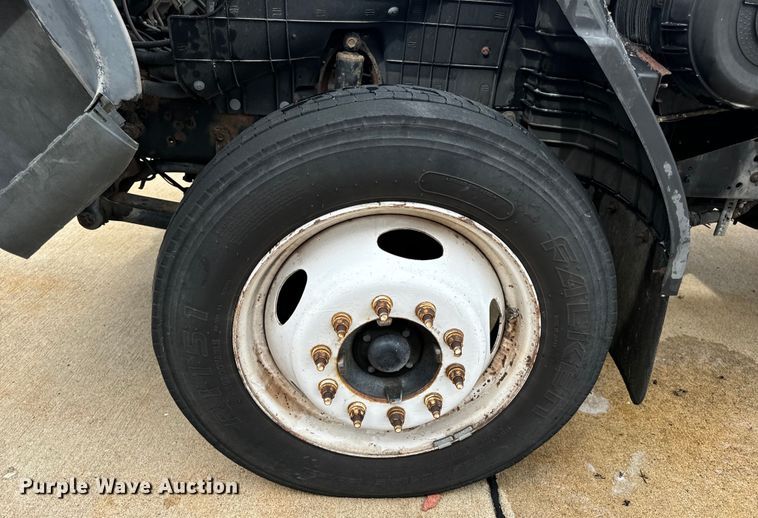 image for item EH7004 2007 Ford LCF 450 Box truck