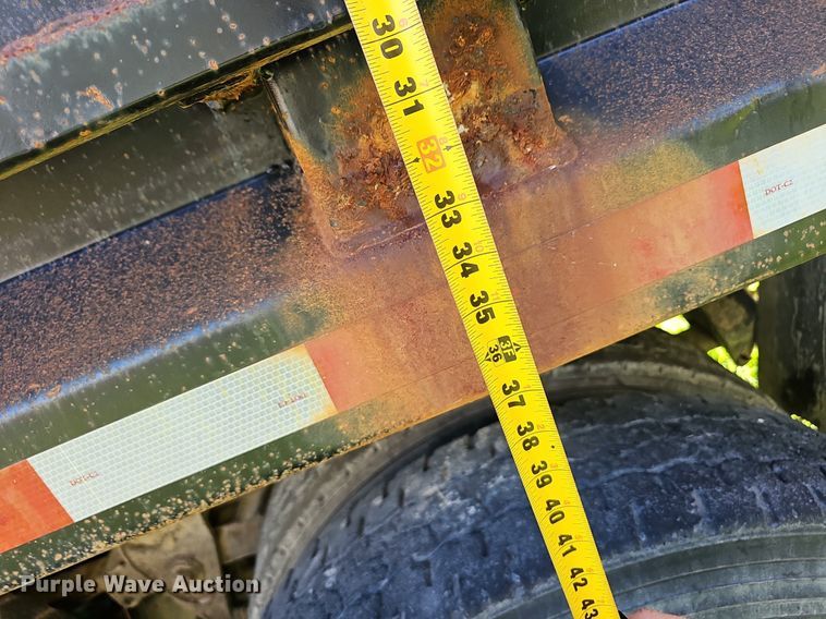 image for item EJ5828 2005 International  4400 dump truck