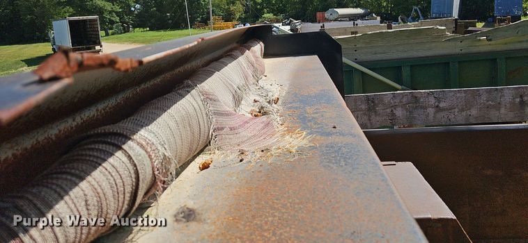 image for item EJ5830 2006 International  4400 dump truck