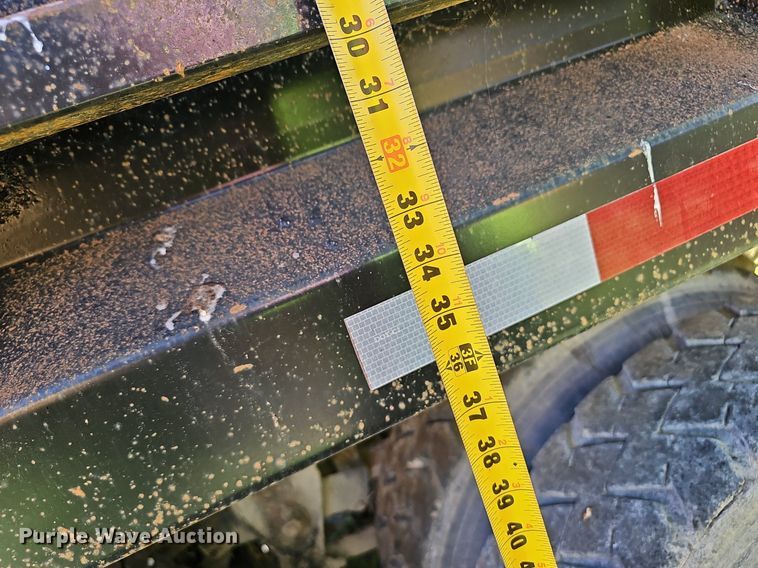 image for item EJ5830 2006 International  4400 dump truck