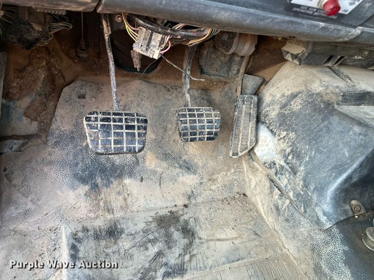 image for item EJ7245 1999 GMC C6500 refuse truck