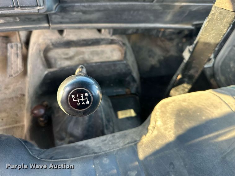 image for item EJ7245 1999 GMC C6500 refuse truck