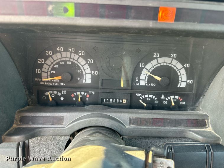 image for item EJ7245 1999 GMC C6500 refuse truck