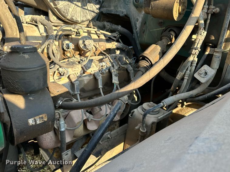 image for item EJ7245 1999 GMC C6500 refuse truck