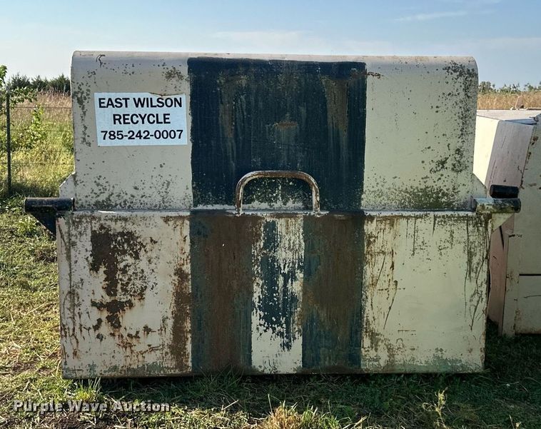 image for item EJ7245 1999 GMC C6500 refuse truck