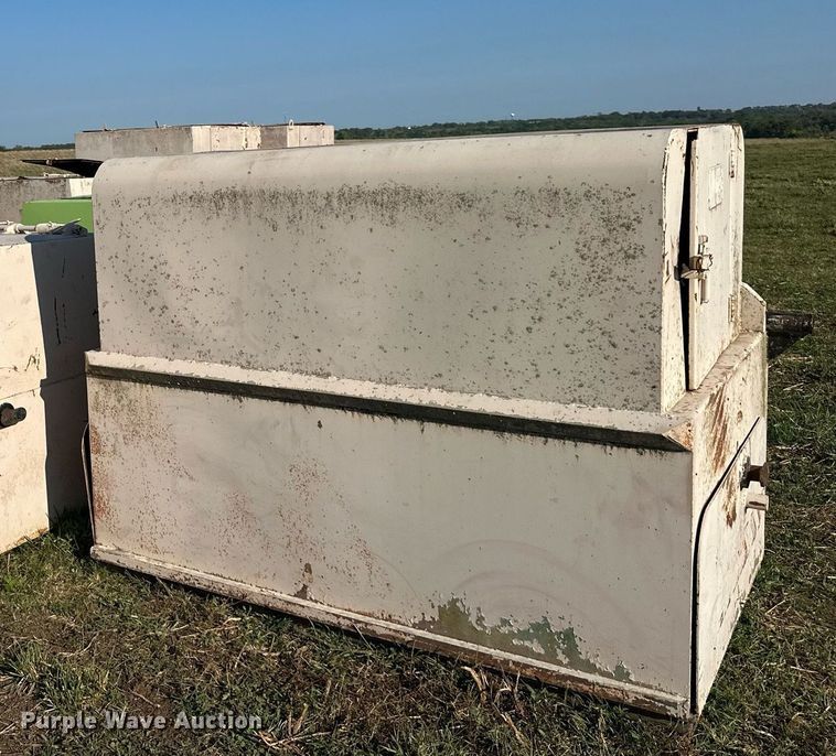 image for item EJ7245 1999 GMC C6500 refuse truck