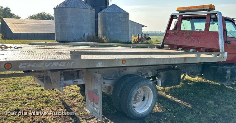 image for item EJ7246 1992 GMC  Topkick C6500 rollback truck