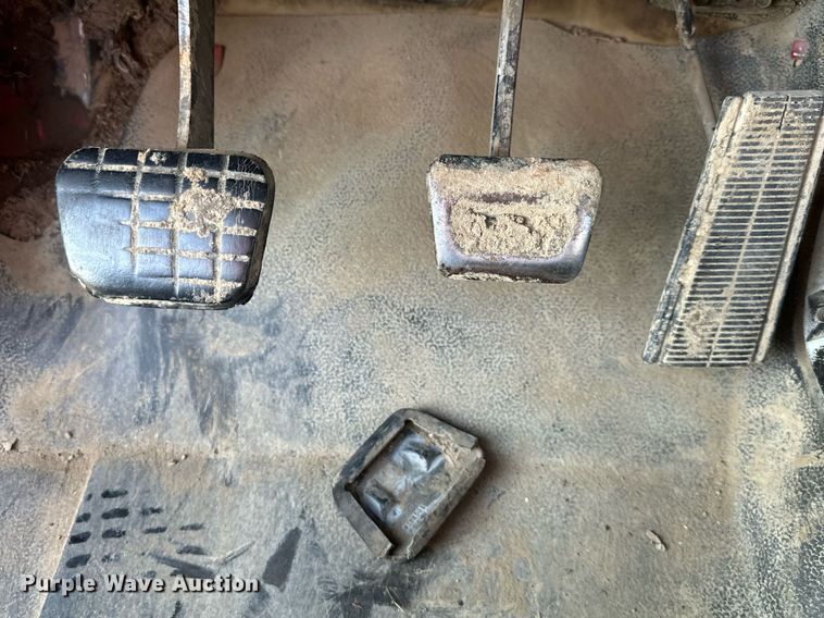 image for item EJ7246 1992 GMC  Topkick C6500 rollback truck