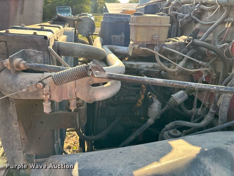 image for item EJ7246 1992 GMC  Topkick C6500 rollback truck