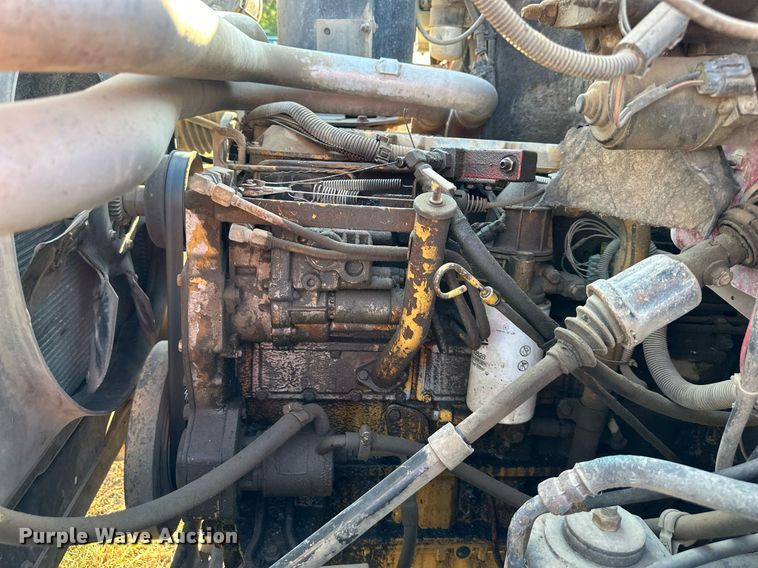 image for item EJ7246 1992 GMC  Topkick C6500 rollback truck