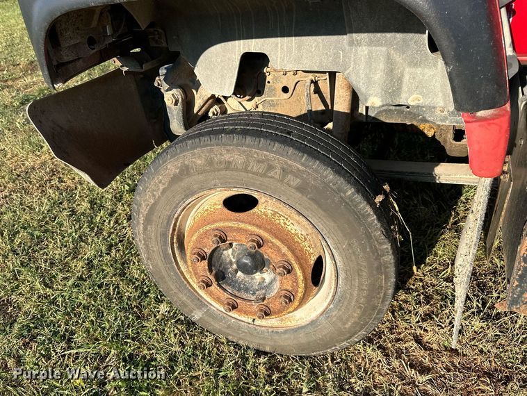 image for item EJ7246 1992 GMC  Topkick C6500 rollback truck