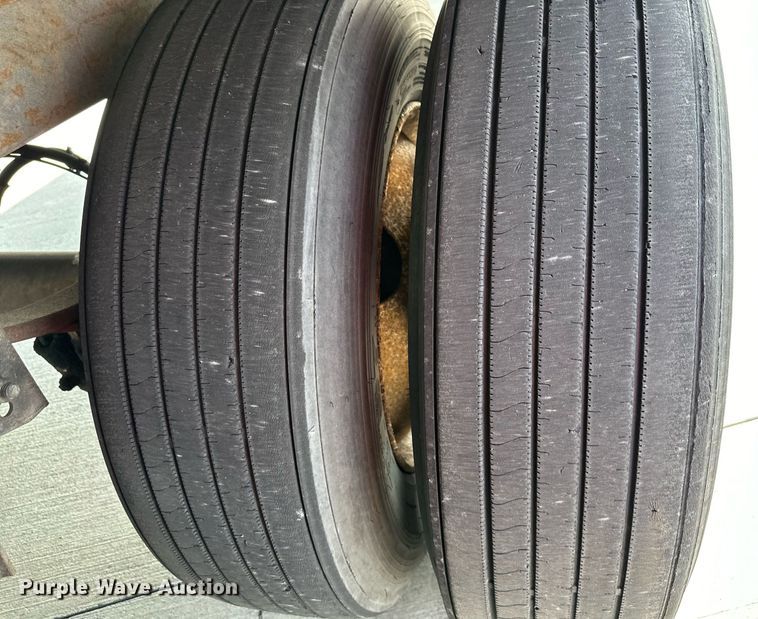 image for item EJ7279 2006 Great Dane dry van trailer