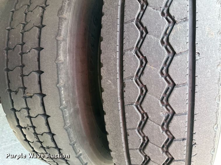 image for item EJ7279 2006 Great Dane dry van trailer