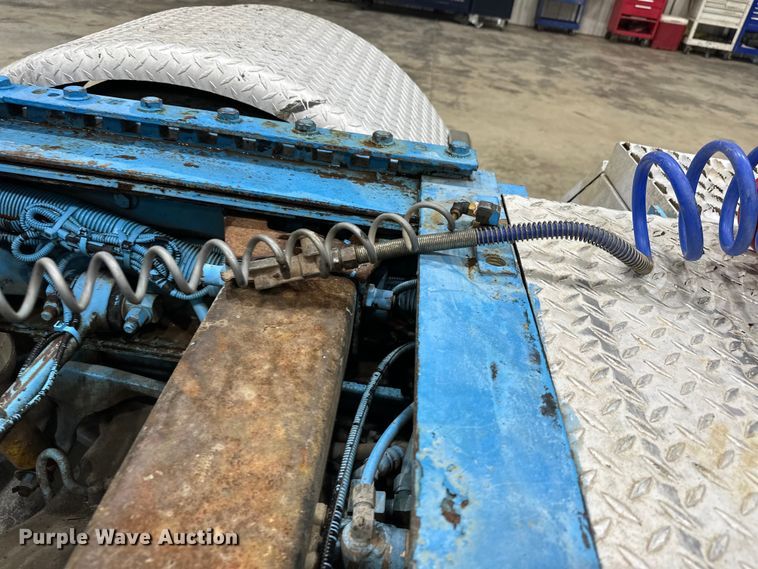 image for item EJ8925 2007 Peterbilt  379 semi truck