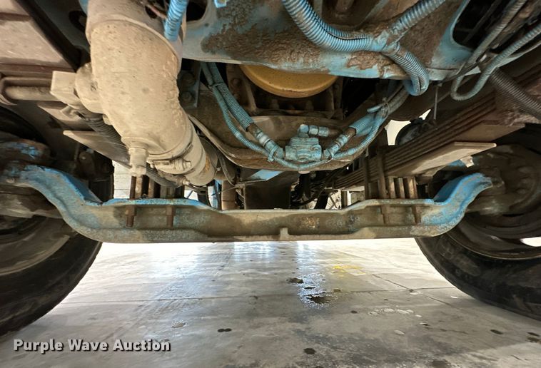 image for item EJ8925 2007 Peterbilt  379 semi truck