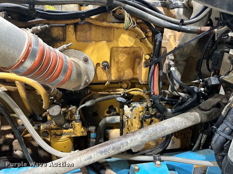 image for item EJ8925 2007 Peterbilt  379 semi truck