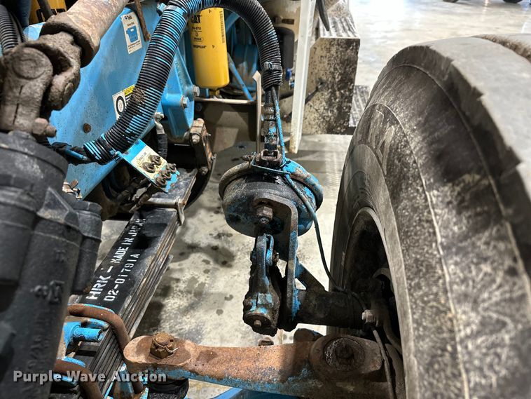 image for item EJ8925 2007 Peterbilt  379 semi truck