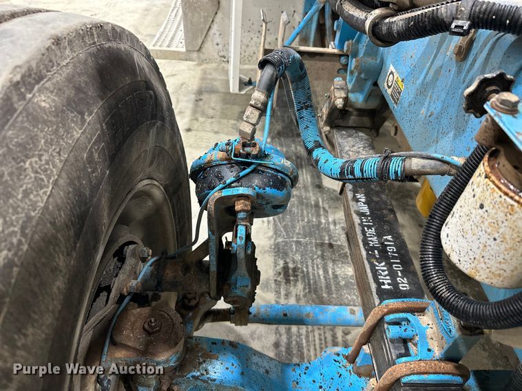 image for item EJ8925 2007 Peterbilt  379 semi truck