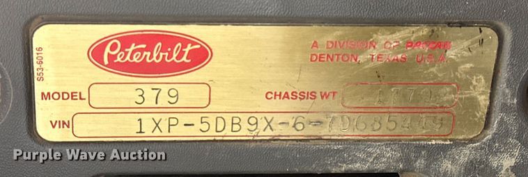 image for item EJ8925 2007 Peterbilt  379 semi truck