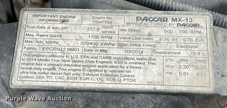 image for item EJ8926 2015 Peterbilt  389 semi truck