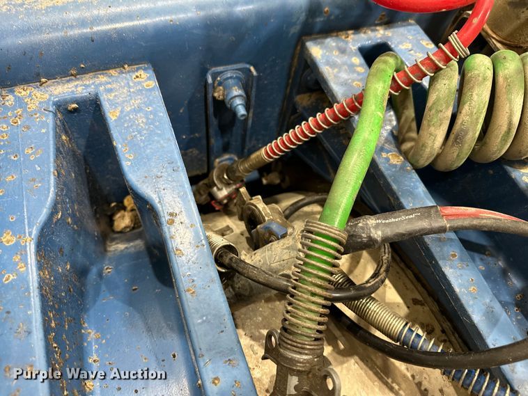 image for item EJ8927 2013 Peterbilt  367 semi truck