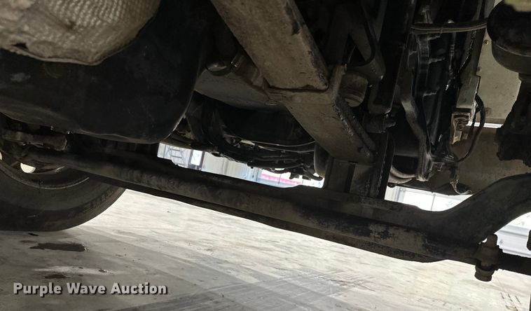 image for item EJ8929 2015 Peterbilt  389 semi truck