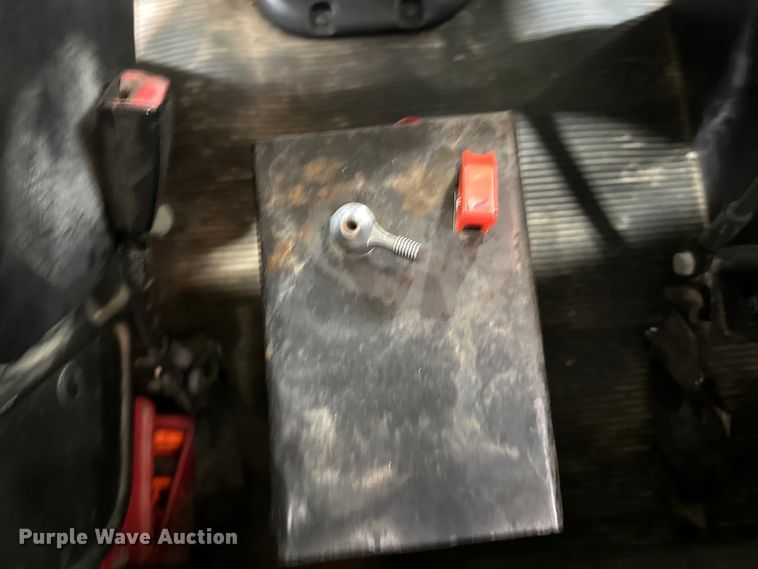 image for item EJ8929 2015 Peterbilt  389 semi truck