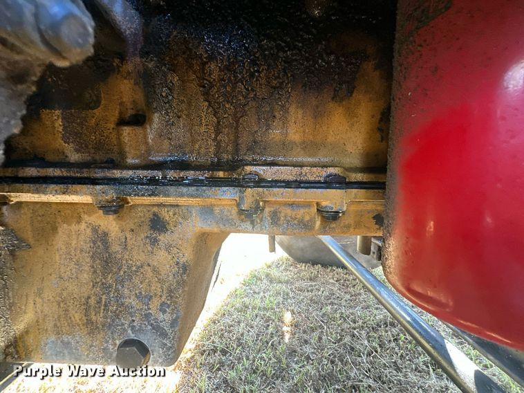 image for item EJ8981 2005 Peterbilt  379 semi truck