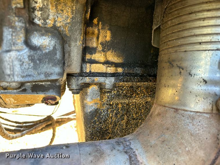 image for item EJ8981 2005 Peterbilt  379 semi truck