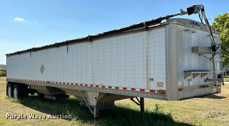 image for item EJ8982 1998 Wilson DWH-400 grain trailer