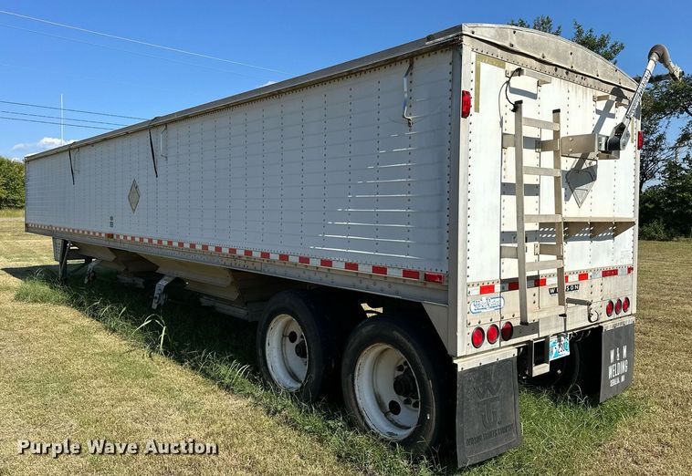image for item EJ8982 1998 Wilson DWH-400 grain trailer