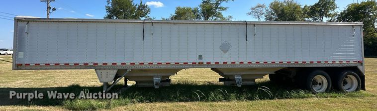 image for item EJ8982 1998 Wilson DWH-400 grain trailer