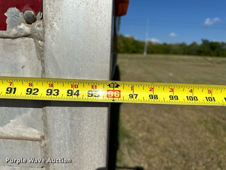 image for item EJ8982 1998 Wilson DWH-400 grain trailer