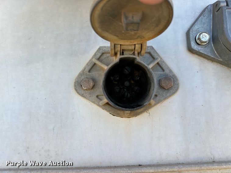 image for item EJ8982 1998 Wilson DWH-400 grain trailer