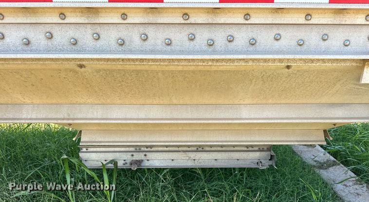 image for item EJ8982 1998 Wilson DWH-400 grain trailer