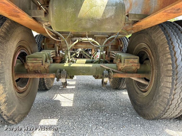 image for item EK3287 1991 Dynaweld M871A2 flatbed trailer