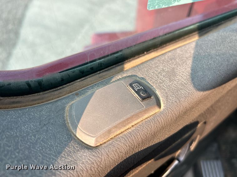 image for item EK3290 2010 Kenworth T800 semi truck