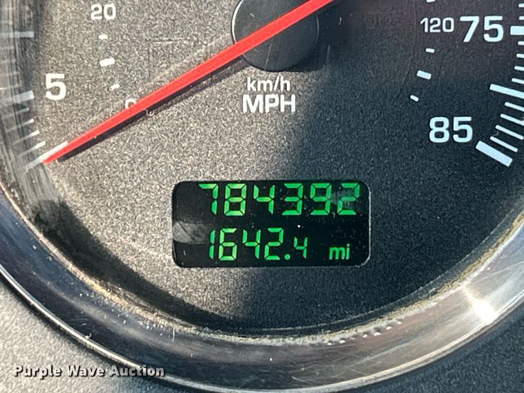 image for item EK3290 2010 Kenworth T800 semi truck