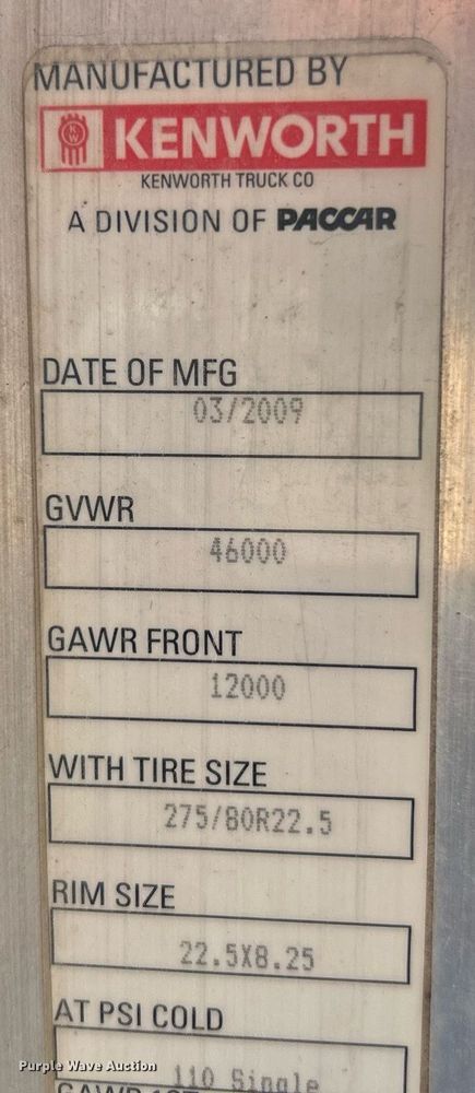 image for item EK3290 2010 Kenworth T800 semi truck