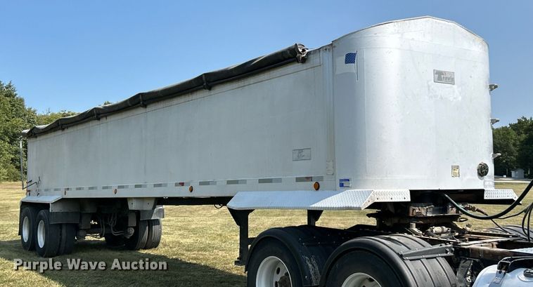 image for item EK3294 2006 Travis T/90 end dump trailer