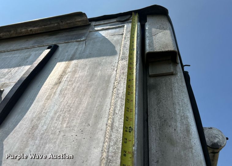 image for item EK3294 2006 Travis T/90 end dump trailer