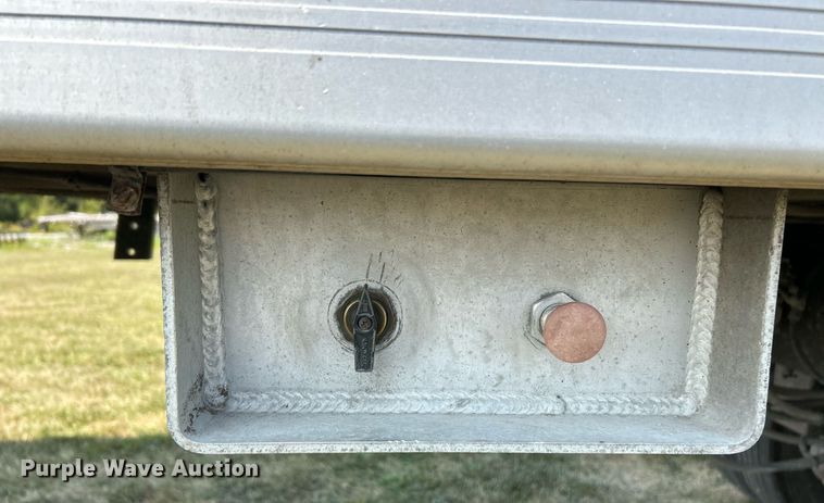 image for item EK3294 2006 Travis T/90 end dump trailer