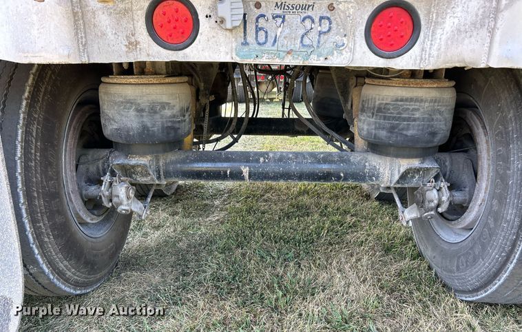 image for item EK3294 2006 Travis T/90 end dump trailer