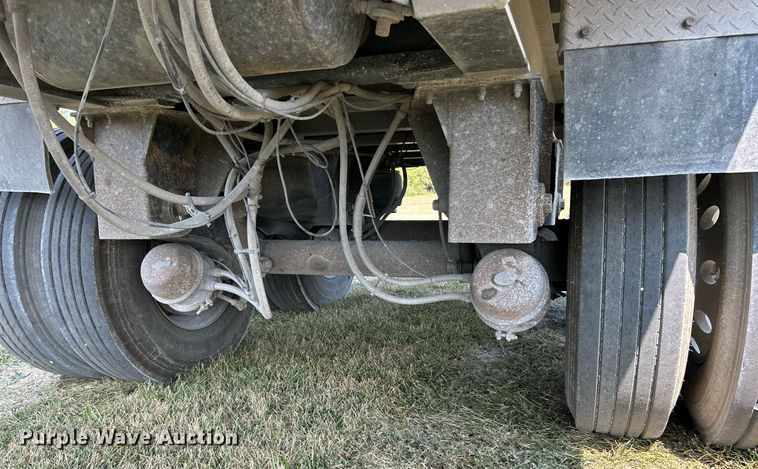 image for item EK3294 2006 Travis T/90 end dump trailer