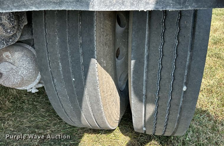 image for item EK3294 2006 Travis T/90 end dump trailer