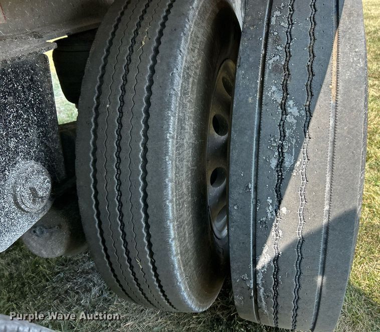 image for item EK3294 2006 Travis T/90 end dump trailer